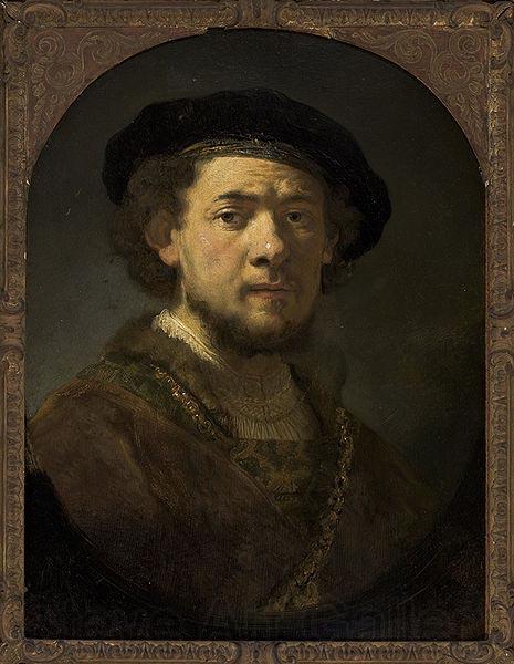 REMBRANDT Harmenszoon van Rijn Bust of a man wearing a cap and a gold chain. Germany oil painting art